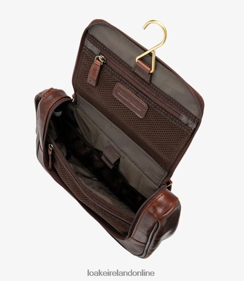 Loake 26804V226 Severn Wash Bag Brown Leather